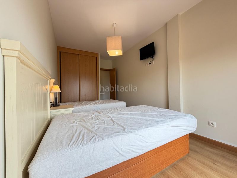 Foto f5b8d08d-d1c1-46e5-8809-6d4bccc07a5e. Pis amb calefacció aparcament a Boiro