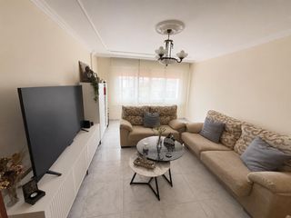 Apartament a Pobra do Caramiñal (A). Amplio piso reformado en puebla do caramiñal con garaje y traste