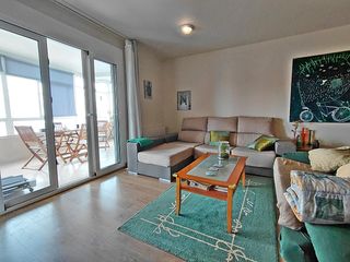 Casa  Lugar lugar río da ucha. Amplia vivienda corvillón cambados  3 dorm, 2 baños, gran garaje