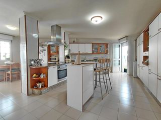 Casa  Lugar lugar río da ucha. Amplia vivienda corvillón cambados  3 dorm, 2 baños, gran garaje