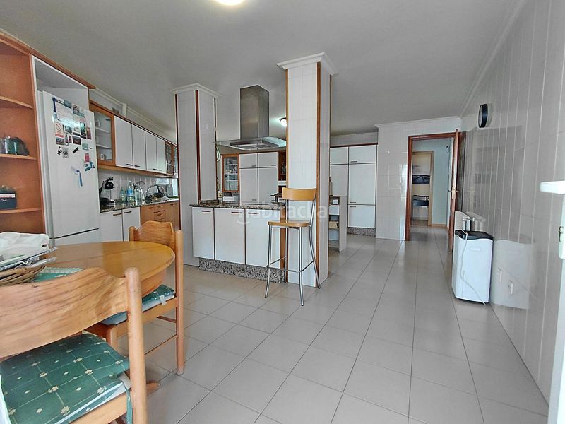 Foto 4e7ecded-c1d2-4dce-8ba9-f3650fcae06a. Casa amb calefacció aparcament a Cambados