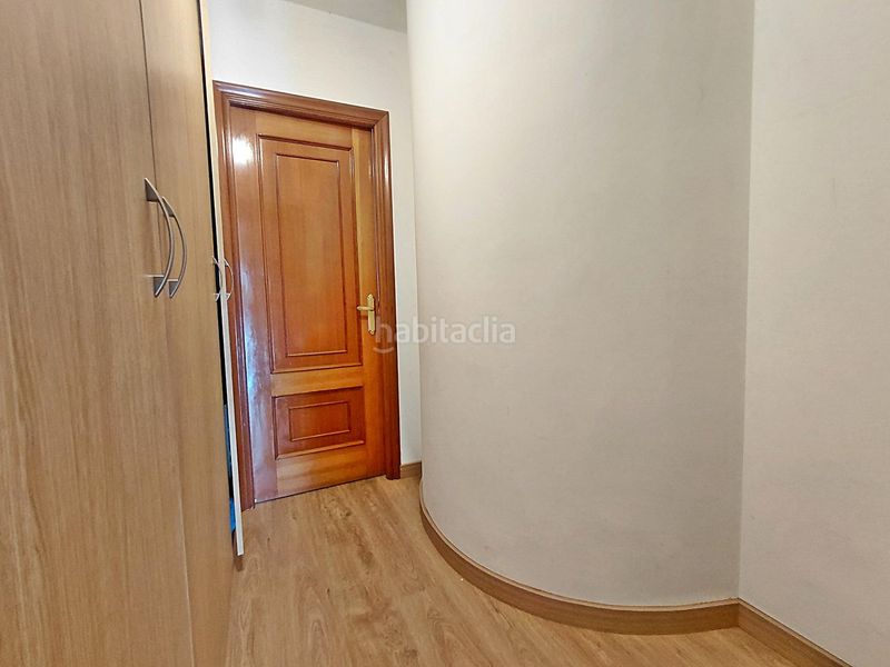 Foto f9bea361-f6d6-4eac-99e0-739913425a8d. Casa amb calefacció aparcament a Cambados