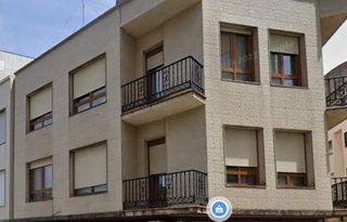 Etagenwohnung in Santa Uxía de Ribeira. Se vende segundo  trastero para reforma