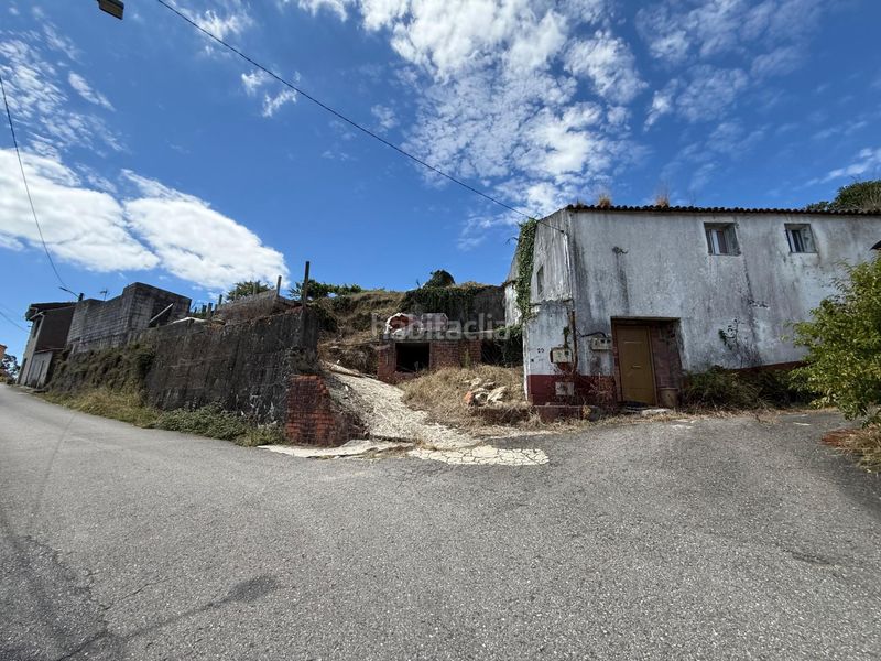 Foto ca0f7624-7086-43d1-ae2f-a3690a7f5663. Casa  con terreno para restaurar en Boiro
