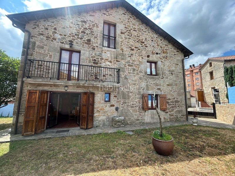Foto 1f8fbb81-e4a2-433e-b289-7b75a5a5cfde. Casa amb calefacció aparcament a Boiro