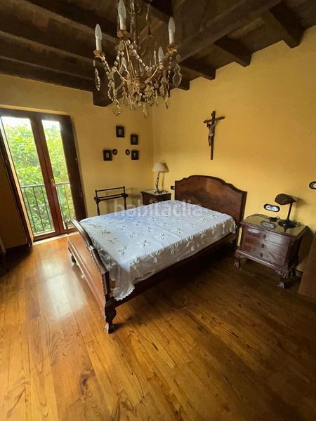 Foto 24a1e600-f836-438e-9182-de00351ad2c8. Casa amb calefacció aparcament a Boiro