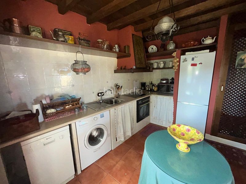 Foto d5a6ea0c-9210-487f-9d5b-af29c32e5025. Casa amb calefacció aparcament a Boiro