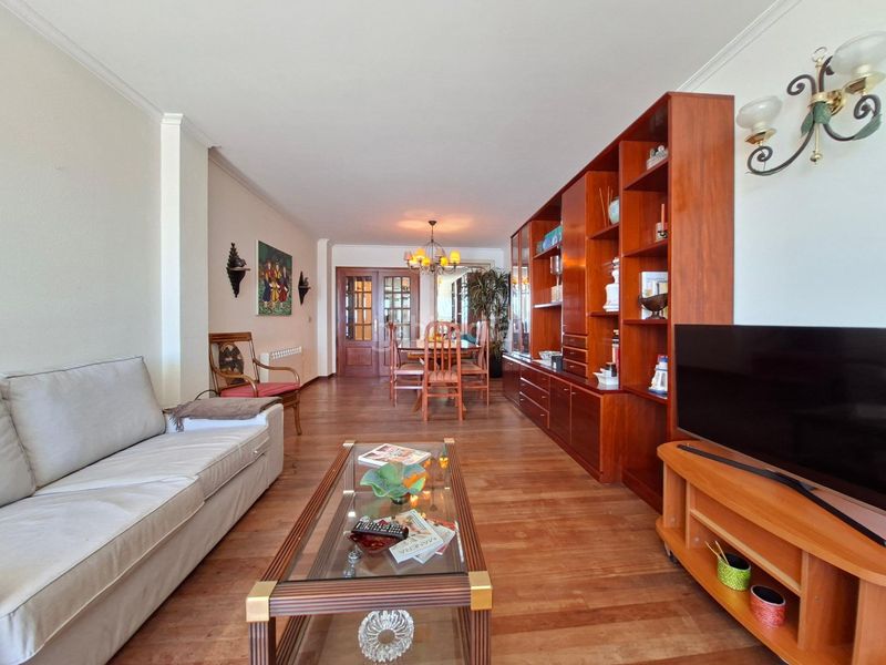 Foto 56a27168-4283-4428-b979-642b236b7ee7. Piso en paseo playa de silgar 8 piso en la mejor zona primera linea de playa silgar en Sanxenxo