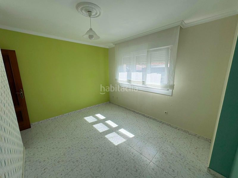 Foto 9fa30ee3-c1d1-40f8-89c4-275111ff9f5c. Apartament amb aparcament a Boiro