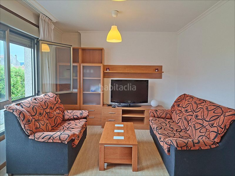 Foto 0861bd01-2222-41c0-8195-7fa41a5746c1. Pis a Vilanova de Arousa