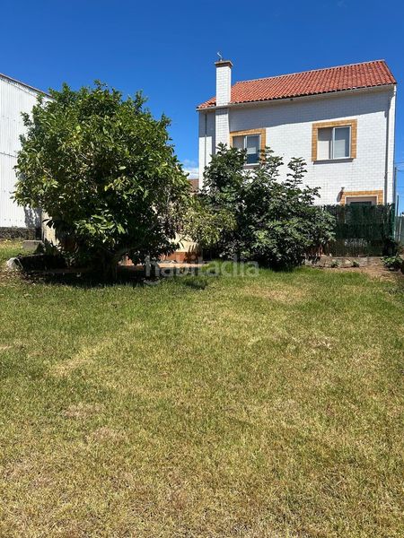 Foto 54c44c37-c506-4a44-913f-decd3e80cb17. Casa amb aparcament a Pobra do Caramiñal (A)