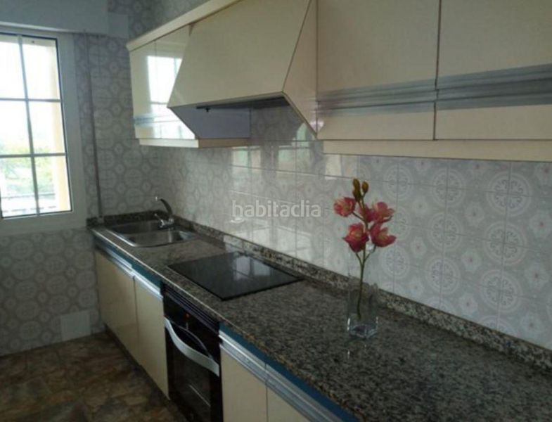Foto 8759ce2e-dbca-4a48-ae96-b1faa5e59857. Casa amb aparcament a Pobra do Caramiñal (A)