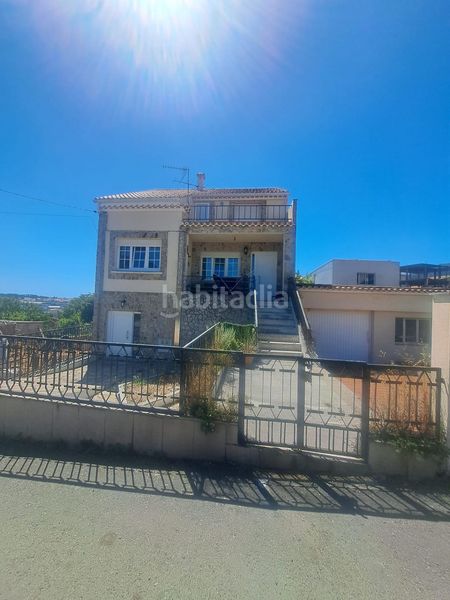 Foto 89af4ee8-f796-4376-9a43-b5cc149f3206. Casa amb aparcament a Pobra do Caramiñal (A)