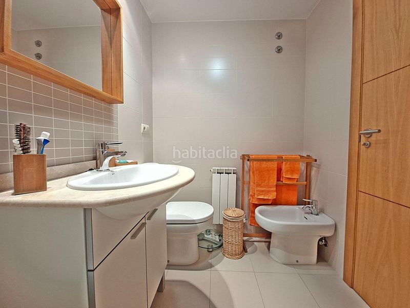 Foto 2a3d0d41-af60-44ac-b076-eee7bcd7bb90. Pis amb calefacció aparcament piscina a O Carril Vilagarcía de Arousa
