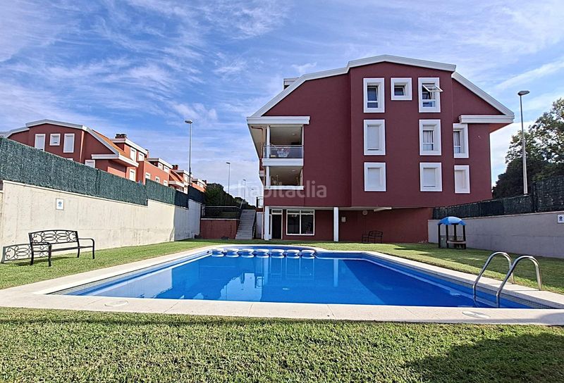 Foto b6fab10b-7e8c-4ae9-aa3d-cf14c02dd53a. Pis amb calefacció aparcament piscina a O Carril Vilagarcía de Arousa