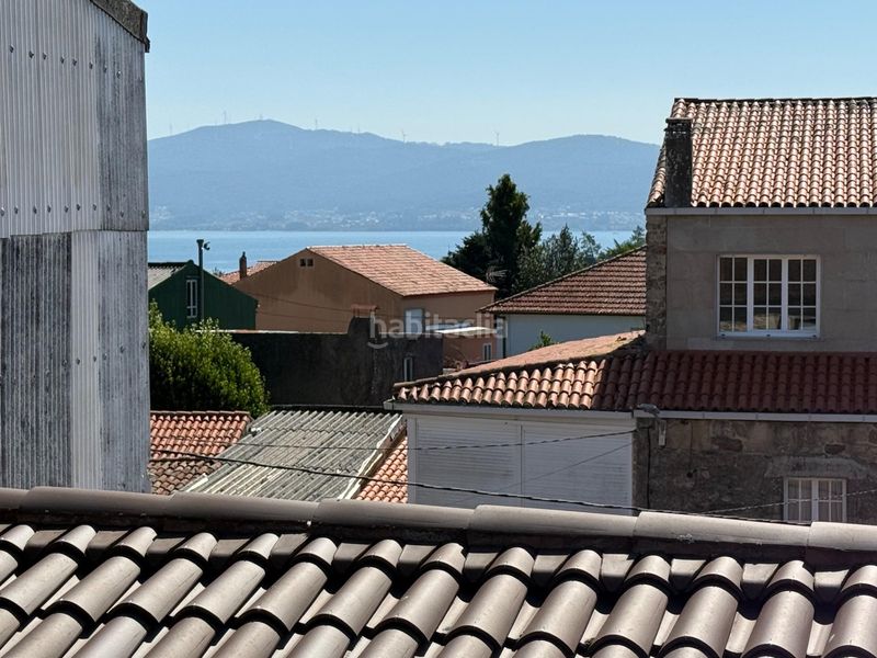 Foto ea29f39d-dd39-45f8-951d-050db7b39531. Casa adossada a Boiro