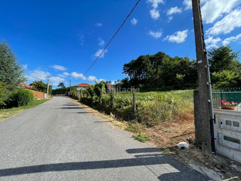 Foto e164e4d0-d3ea-4645-be5d-823e1faa6d76. Terreny residencial a Boiro