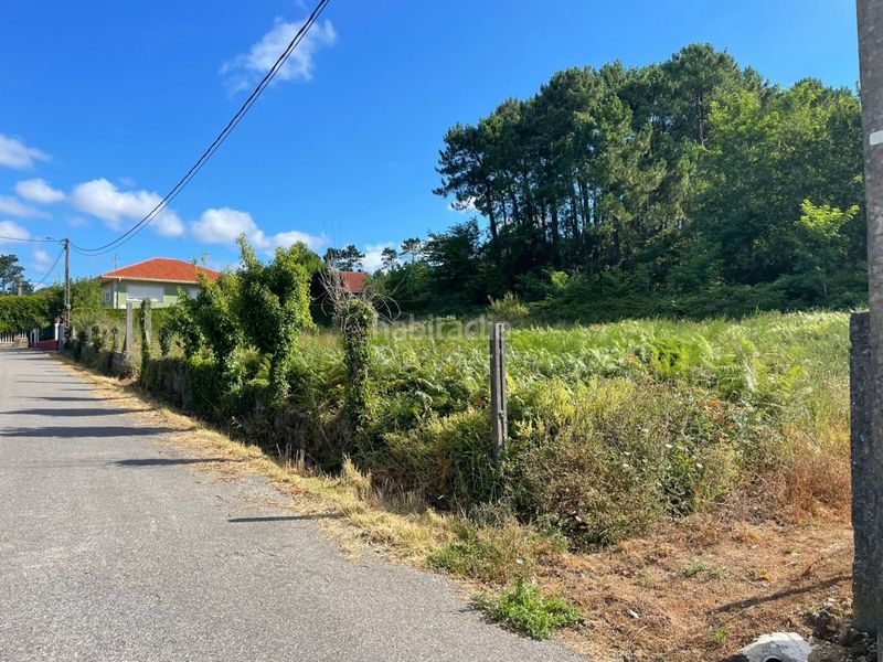 Foto f5ccd2ee-df0e-4b47-af95-67ef273d83c9. Terreny residencial a Boiro