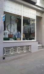 Rent Business premise  Calle perez galdos. Se vende o se alquila local en ribeira
