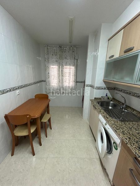 Foto 3531d9a4-639f-4f5a-b99c-2b56c2a83111. Rent flat with parking in Aguiño Ribeira