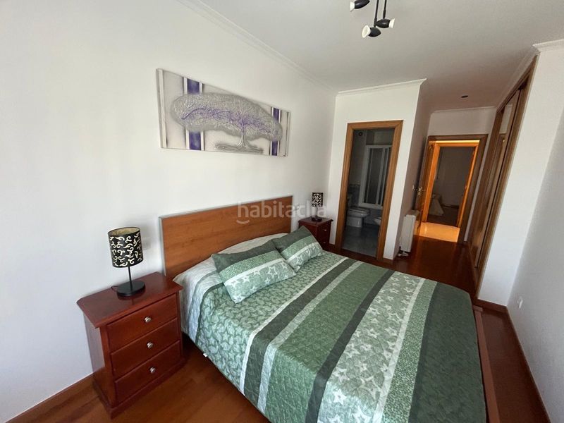 Foto e4e4b8fc-ac0b-41b5-9fea-8f408cd111a1. Rent flat with parking in Aguiño Ribeira