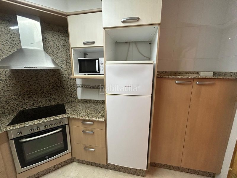Foto f57a7f1a-6eba-4e59-8aa9-e889491d33f7. Rent flat with parking in Aguiño Ribeira