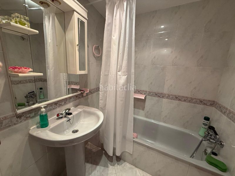 Foto 5f28dcfb-eadf-4844-8ddb-6ddb895be331. Rent flat in Pobra do Caramiñal (A)