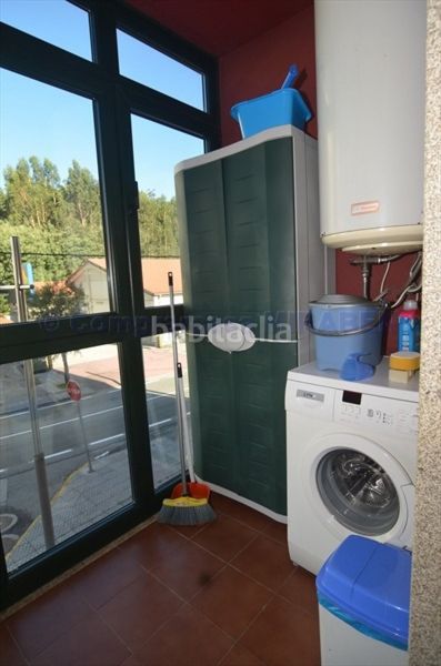 Foto 1b079b35-00e9-4c00-9a5a-6d93c258844d. Location appartement dans calle cimadevila 41 dans Boiro
