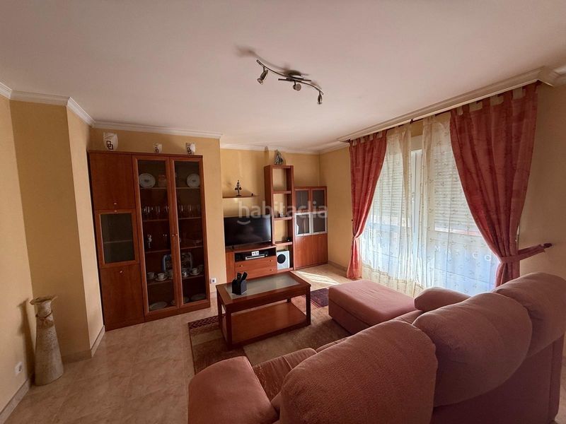 Foto 2d031272-93a8-43cf-abca-cfa7202df1c9. Alquiler apartamento piso de alquiler anual en Rianxo