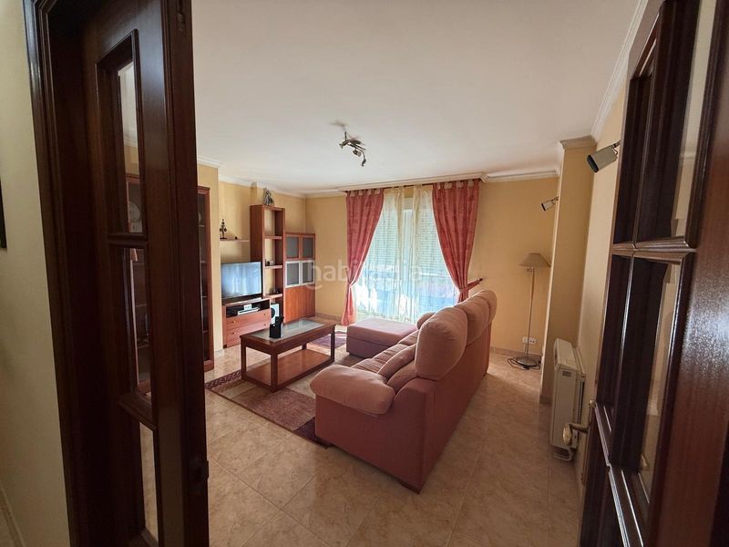 Foto 3d943ef9-88ce-40af-8fcc-10802a428080. Alquiler apartamento piso de alquiler anual en Rianxo