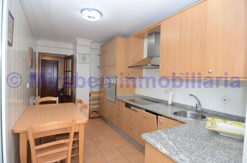 Foto 8b95f11e-64f3-45c2-8705-db68091bb637. Rent duplex in lugar saltiño 14 in Boiro