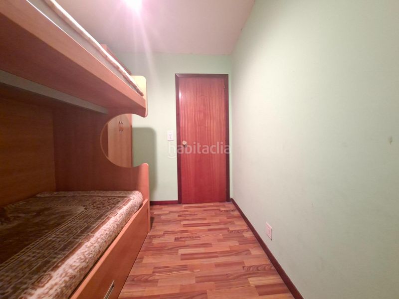 Foto 9d4d22ab-3791-471f-8489-fc081e271d04. Appartement dans avenida avenida rosalía de castro 107 dans Vilagarcía de Arousa