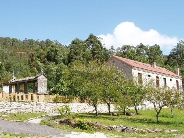 Foto 18dae7e8-b83f-4cd4-8a57-7379e0663bb3. Lloguer casa amb calefacció aparcament a Catoira