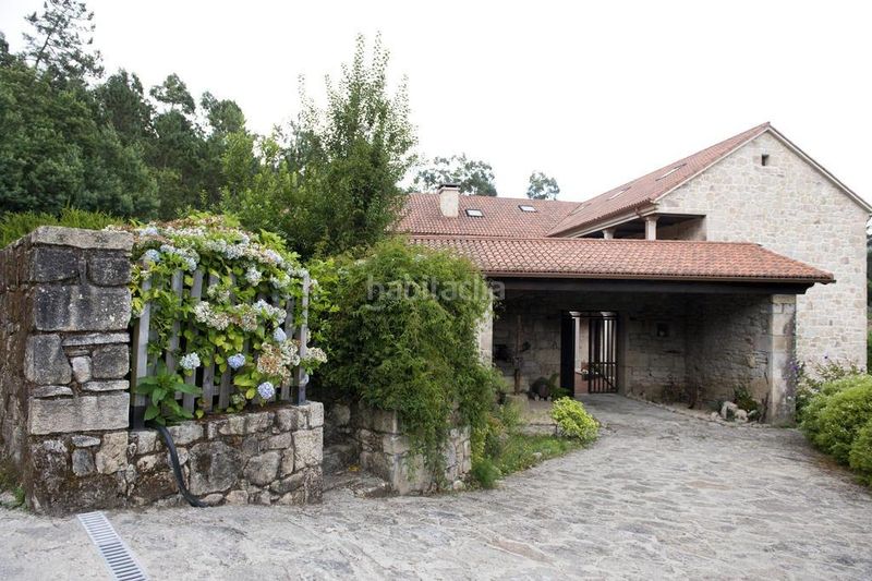 Foto 36362627-fa3e-4f58-9bf4-33b260df8299. Lloguer casa amb calefacció aparcament a Catoira