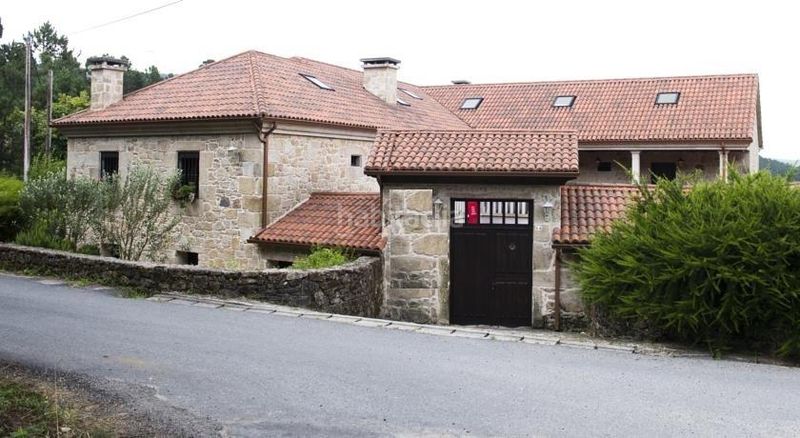 Foto 828e0036-8a96-4788-a6c2-803d8896146c. Lloguer casa amb calefacció aparcament a Catoira