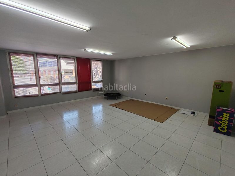 Foto d8bbd307-e72d-4292-b142-a2ab2c5a26be. Local comercial a Boiro