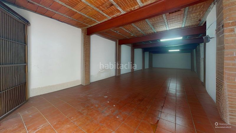Foto 18db27bf-c881-4e96-944d-e75dbc160315. Casa adossada amb calefacció aparcament a Els Merinals Sabadell
