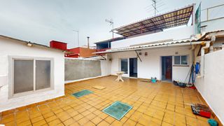 Casa adossada a Els Merinals