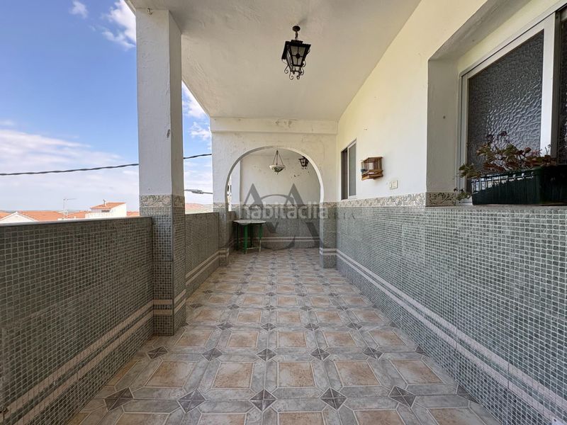 Foto 160d0d93-1274-4f17-b571-8463790596ca. Casa amb aparcament a jardín Lucena Lucena