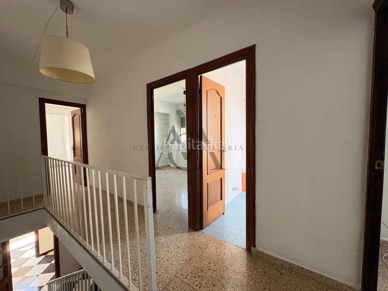 Foto cba02537-bc20-4277-b0b2-dae10bdea24d. Casa amb aparcament a jardín Lucena Lucena