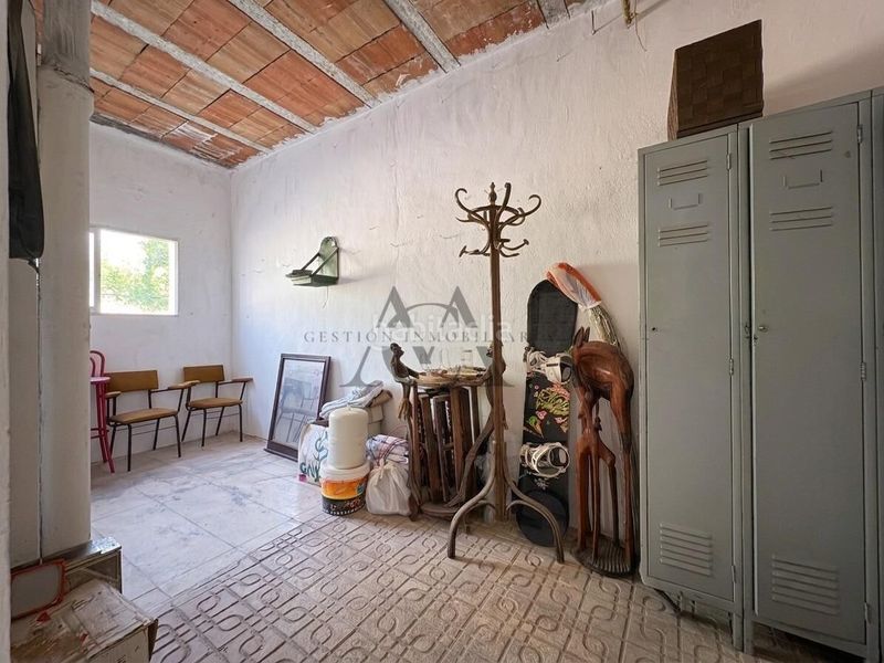 Foto d0bc84c0-1d1c-48b5-aa76-8bdf5166ac85. Casa amb aparcament a jardín Lucena Lucena