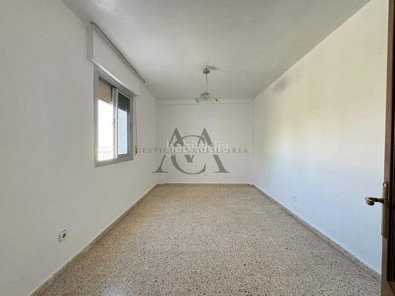 Foto f22d2565-c467-4019-8e94-14aeac8cebcf. Casa amb aparcament a jardín Lucena Lucena
