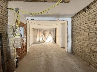 Pis a Centro. Piso para reformar en lucena por 60.000   crea tu proyecto desde