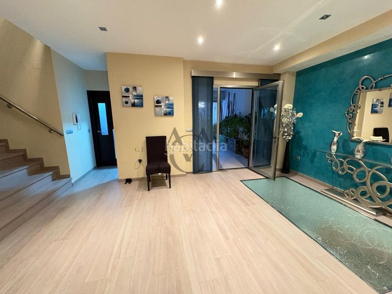 Foto 1eb76c13-5620-413d-86fa-c2e777be7993. Casa amb piscina a Navas del Selpillar Lucena