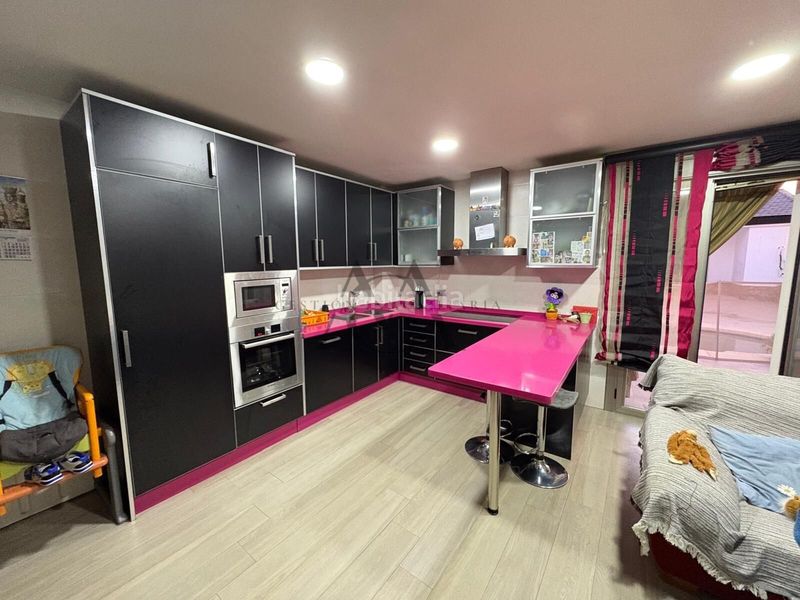 Foto 263871fc-0bfd-4f33-87f5-56195d32f1c5. Casa amb piscina a Navas del Selpillar Lucena