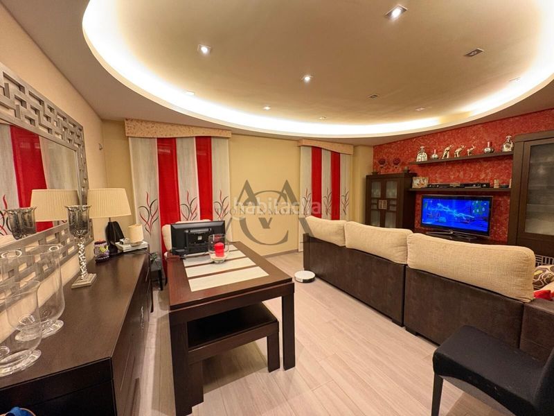 Foto 2e88813f-bb43-40ab-b928-ae0a5ce77341. Casa amb piscina a Navas del Selpillar Lucena