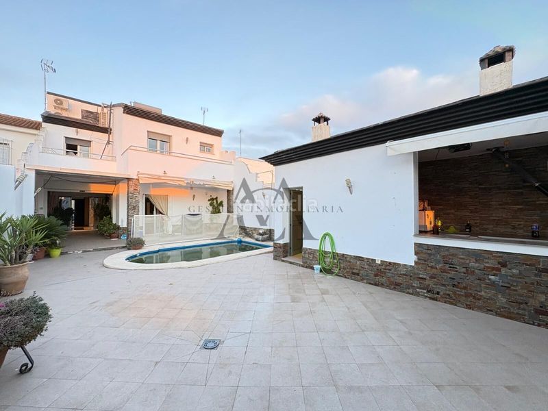 Foto 3e7d1885-881b-4819-9566-3fd5c18aade1. Casa amb piscina a Navas del Selpillar Lucena