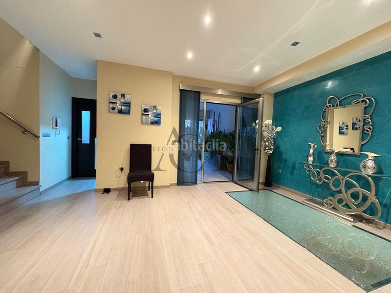 Foto a700c534-701a-4a89-8a27-1291cc321a78. Casa amb piscina a Navas del Selpillar Lucena