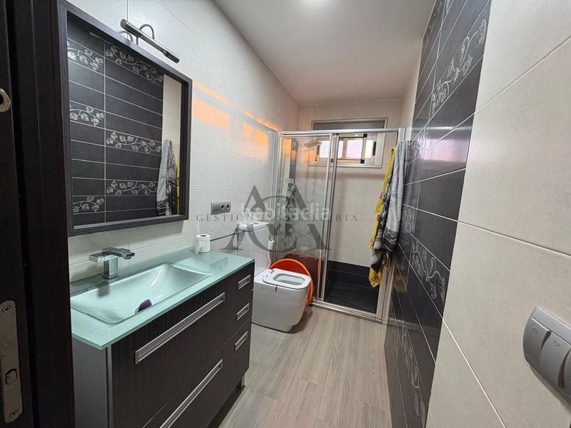 Foto b6f22116-eb99-4530-8070-c8bc1af9c9d6. Casa amb piscina a Navas del Selpillar Lucena