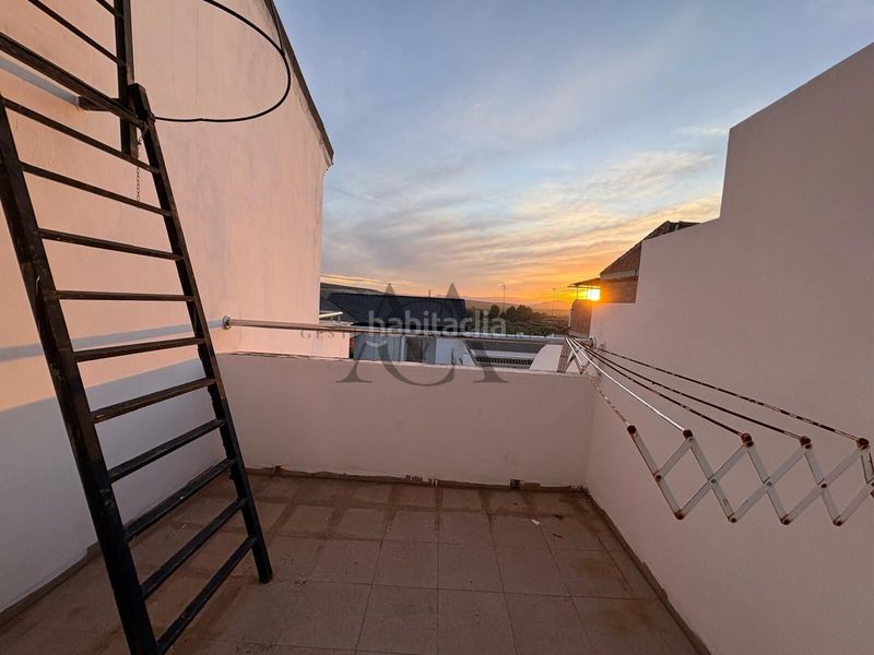 Foto d2f8a90b-7aae-46bd-9c12-5e79da089fe0. Casa amb piscina a Navas del Selpillar Lucena